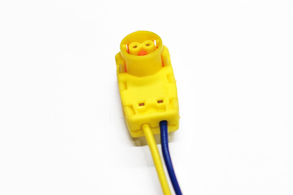 Kabely, koncovky kabelů, konektory pro zapojení airbagu do řídící jednotky SRS automobilu